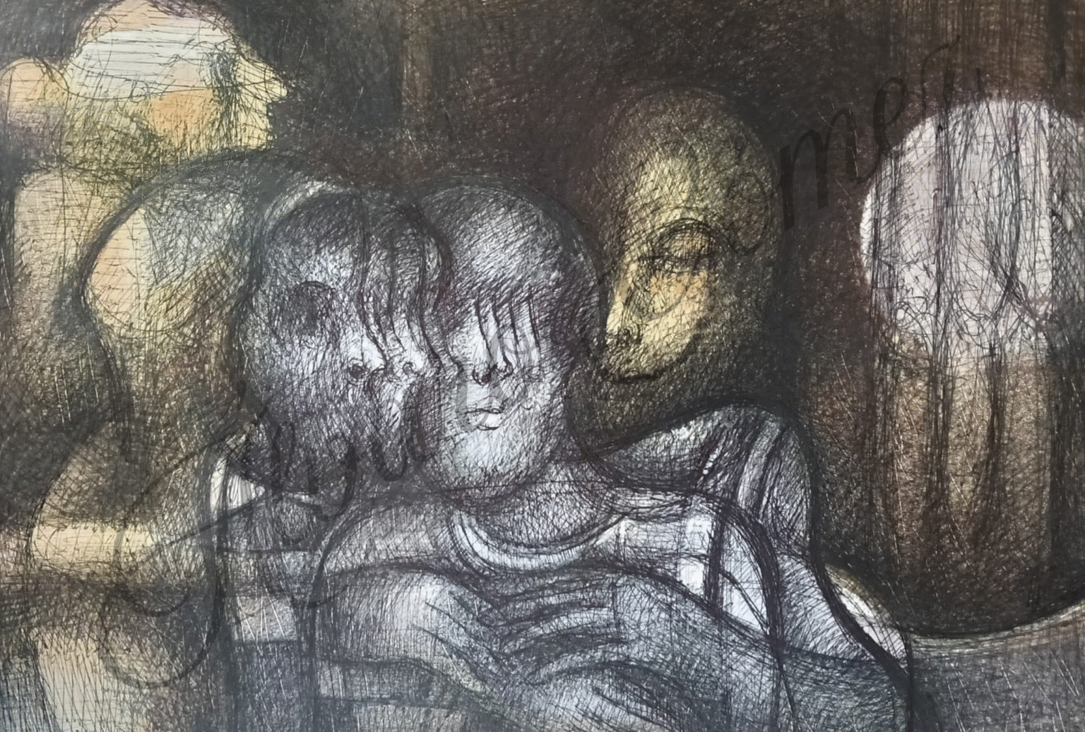 Personas entrelazadas bañadas de luz amarilla